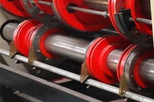 Waste clean knife, bottom cut knife